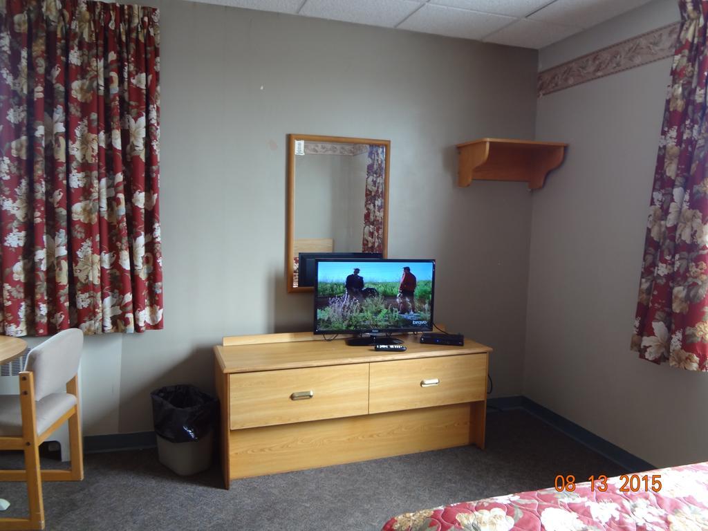 Canadas Best Value Inn Kapuskasing Room photo
